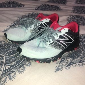 New Balance size 8 tennis shoes